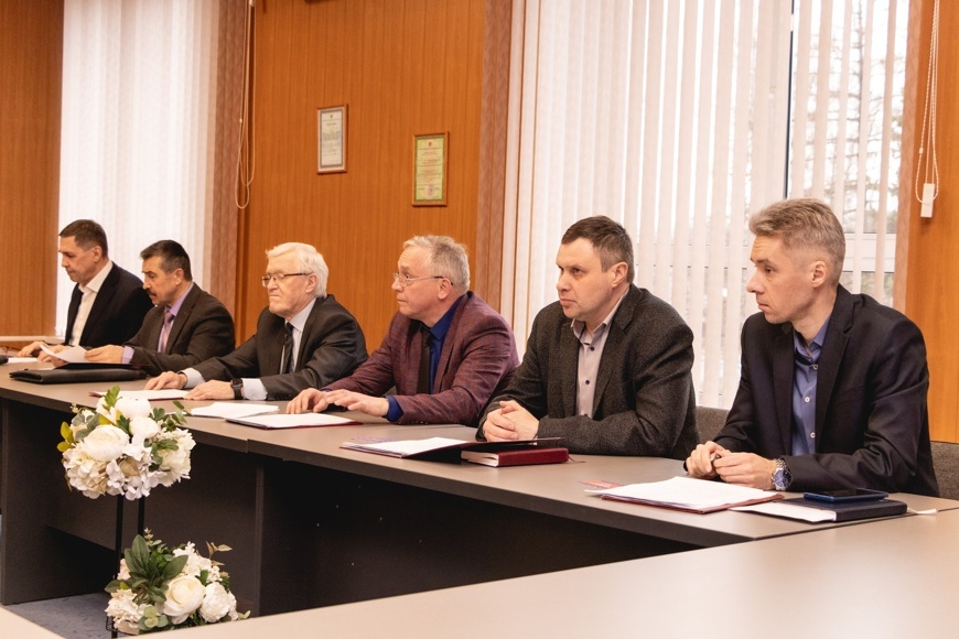 25_uchenyj_sovet_mart_2.jpg